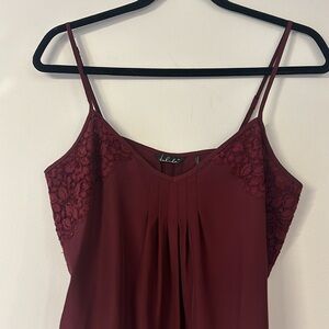 Aritizia Talula lace burgundy tank top